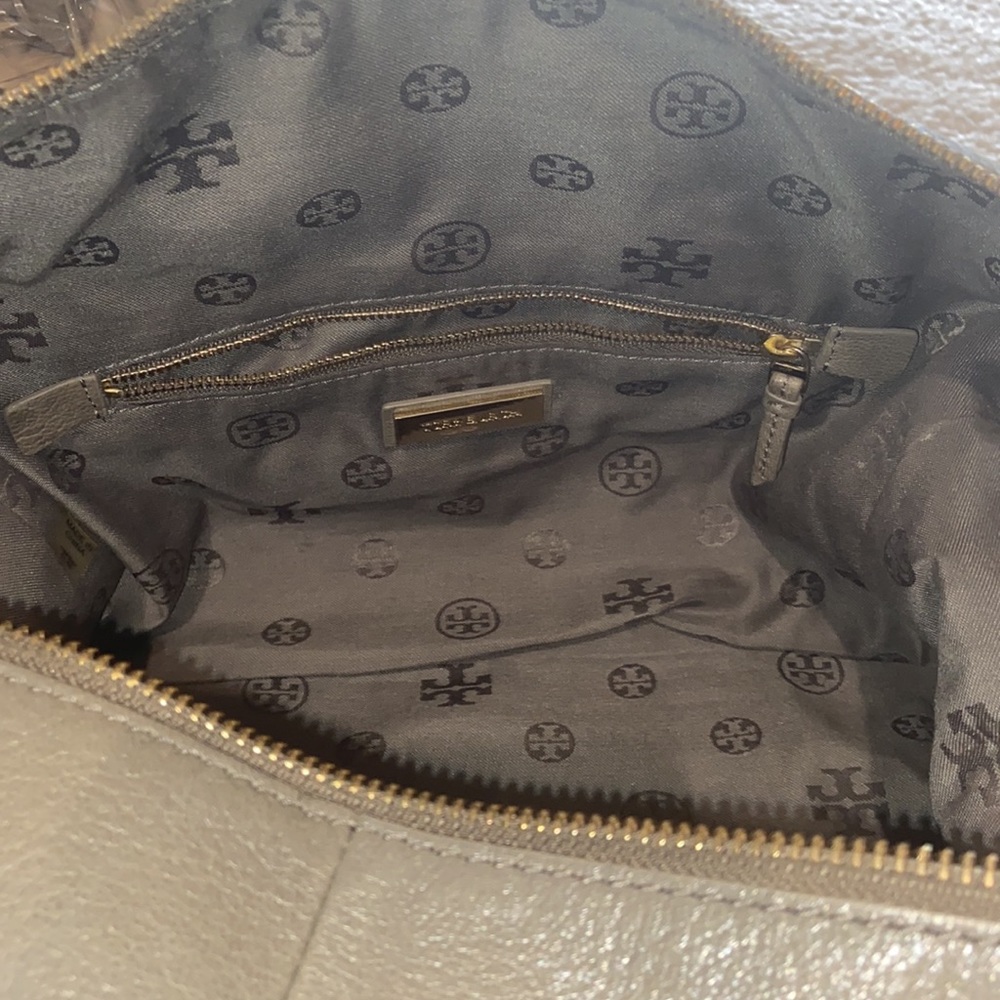 Tory Burch satchel with detachable long strap - Picture 7 of 9